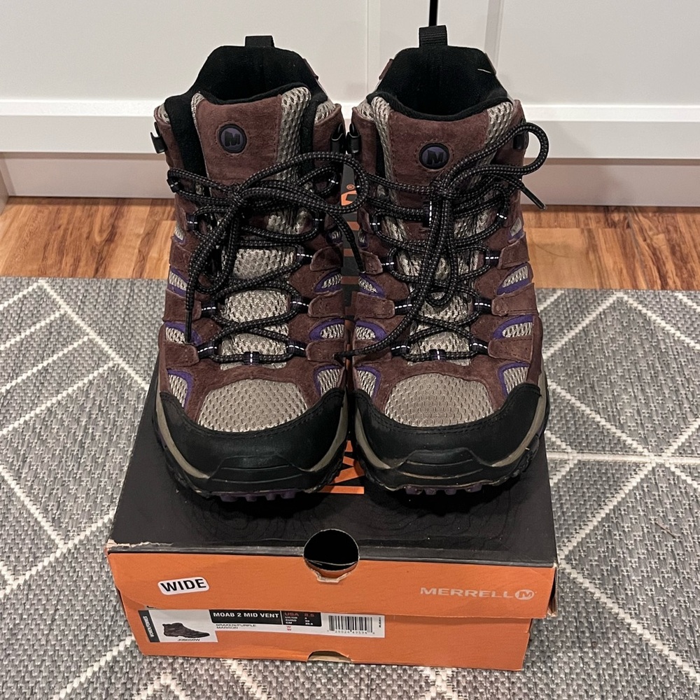 Merrell Moab 2 Mid Vent Hiking Boots - 8.5 Wide